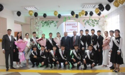 Үкілеген үміттерді арқалаған түлектер